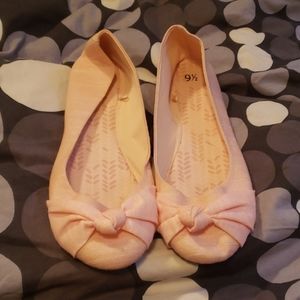 New cute pink flats with bows